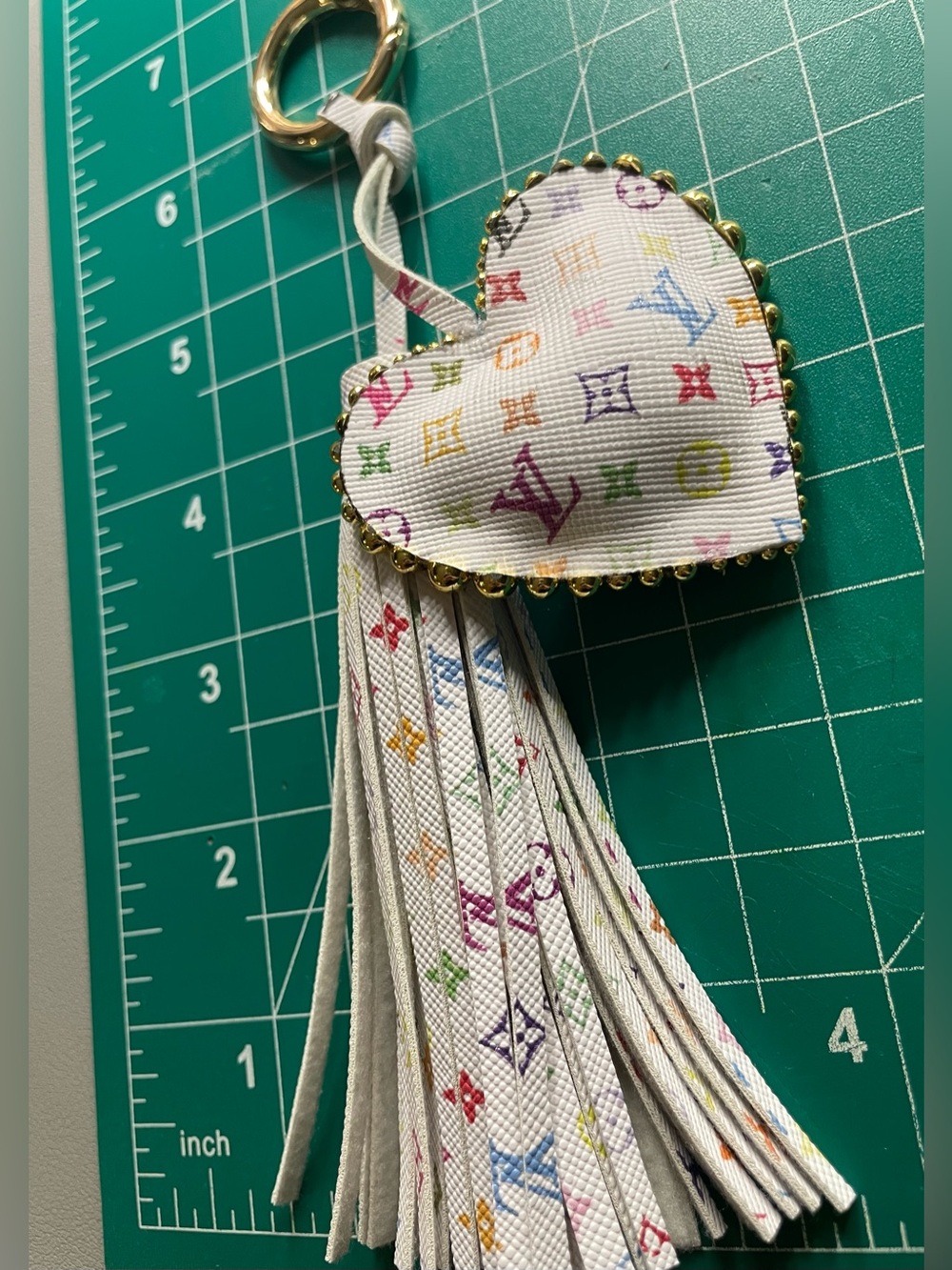 White Leather Tassel and Heart Keychain/Purse decor